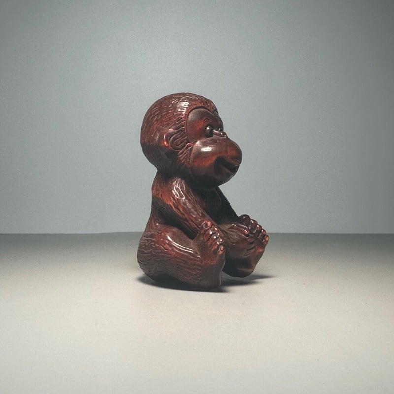 Phone Accessories Market - Patung monyet ukiran kayu boxwood, gantungan